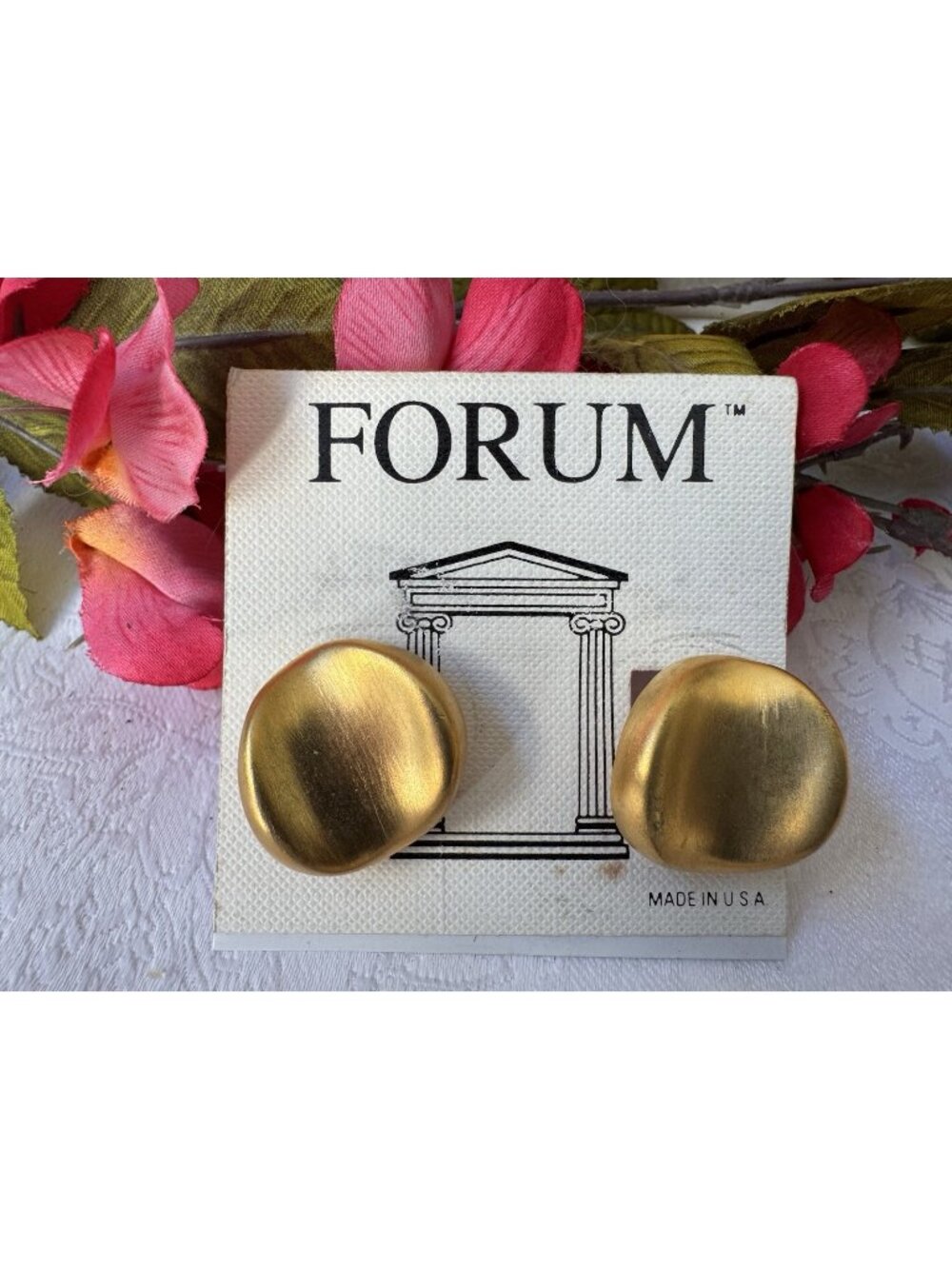 Forum Vintage Matte Gold Tone Domed Pebble Chunky DIsk Earrings Clip On RARE NEW